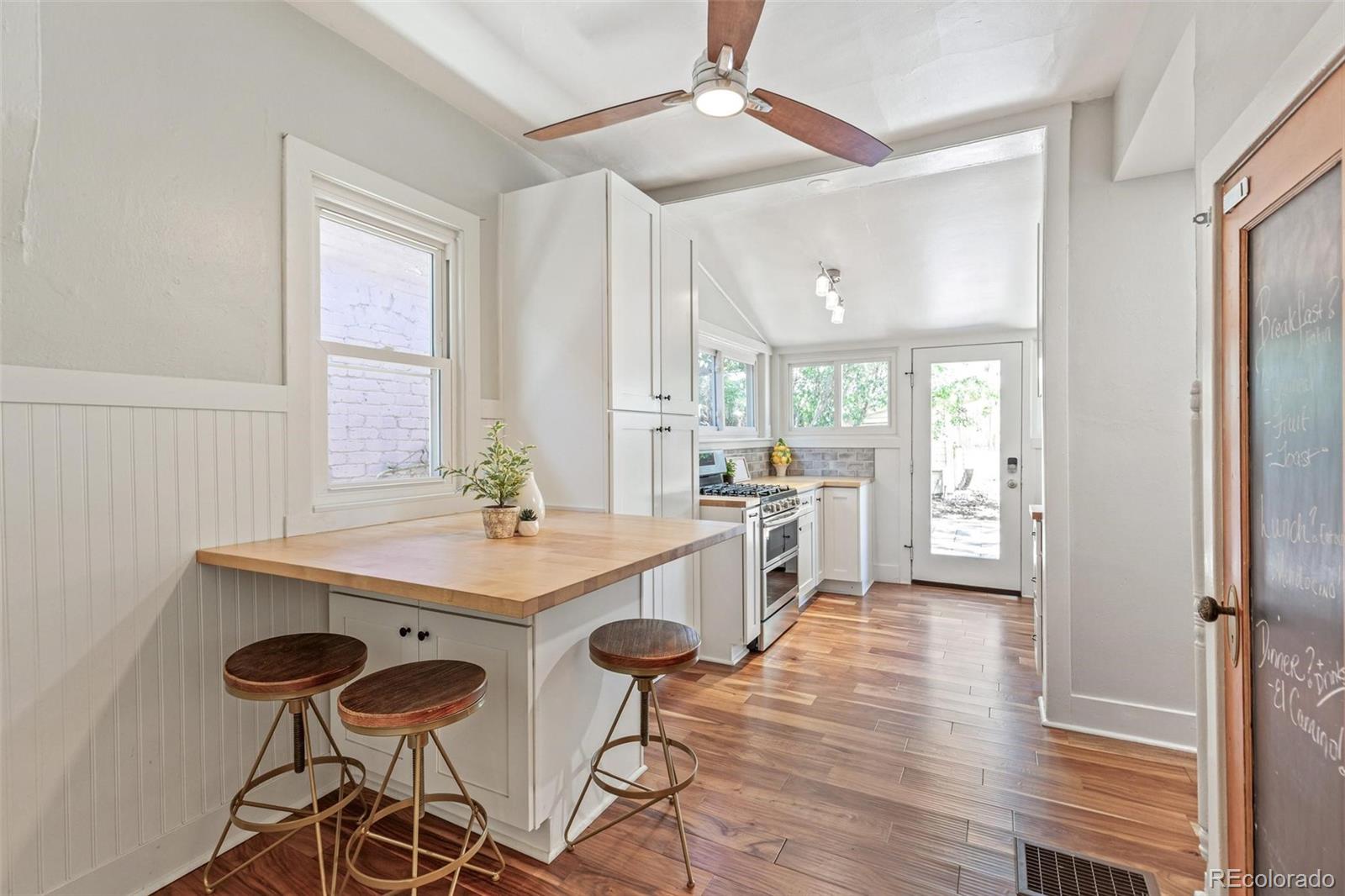 MLS Image #11 for 3333 w 33rd avenue,denver, Colorado