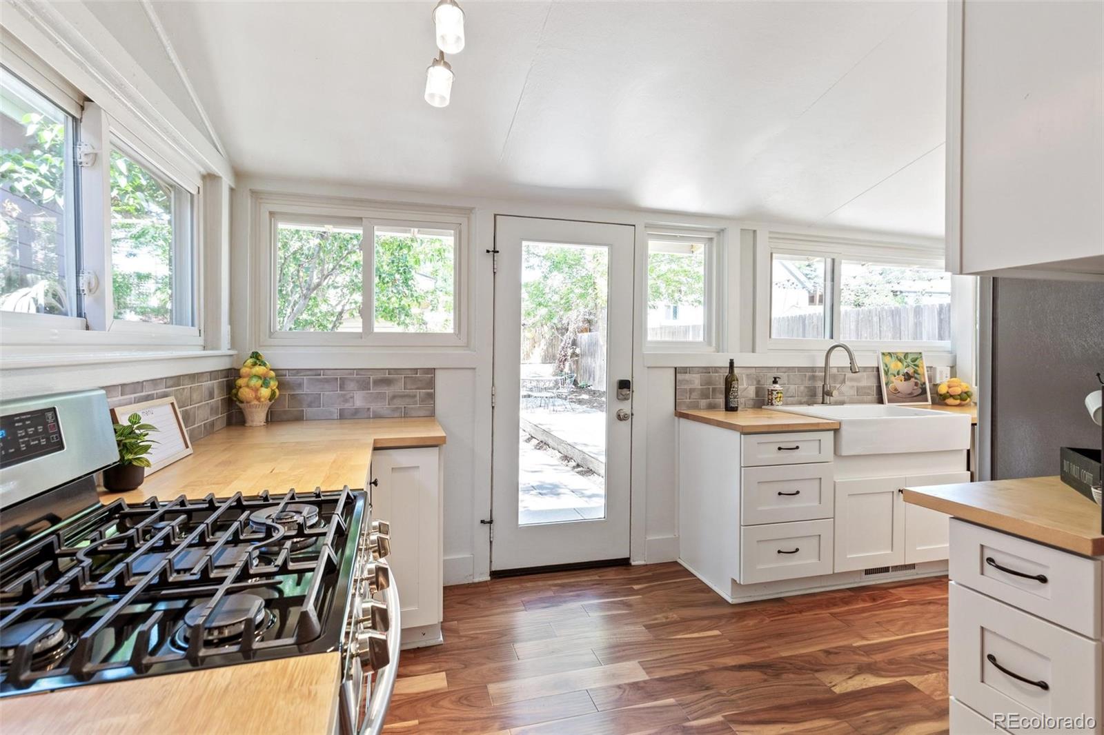 MLS Image #13 for 3333 w 33rd avenue,denver, Colorado