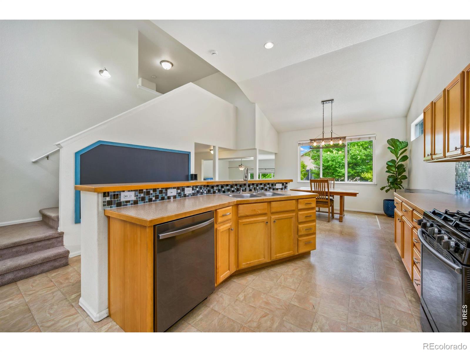 MLS Image #6 for 427  pioneer lane,johnstown, Colorado