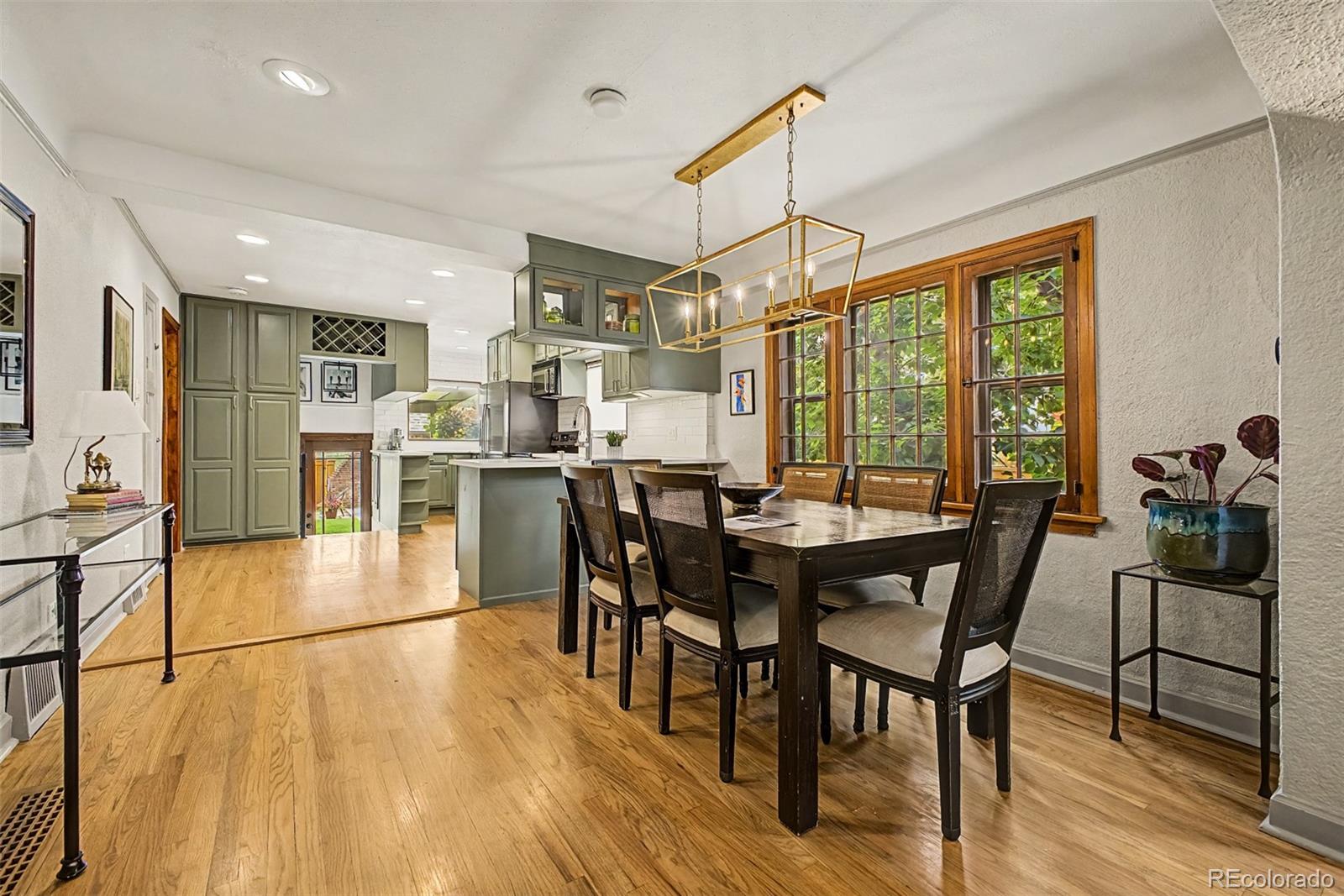 MLS Image #10 for 1630  clermont street,denver, Colorado