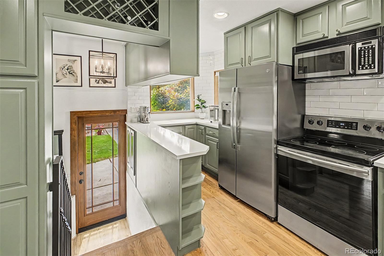 MLS Image #14 for 1630  clermont street,denver, Colorado