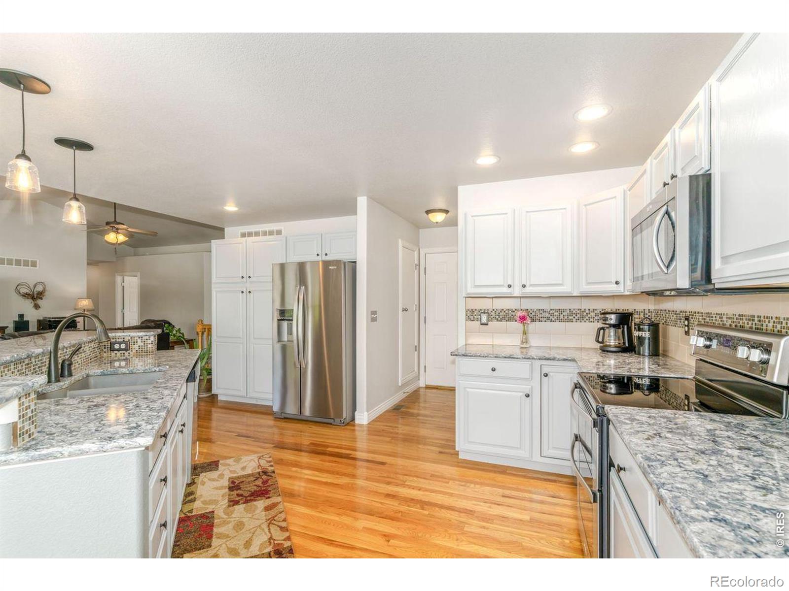 MLS Image #7 for 404  cascade court,johnstown, Colorado