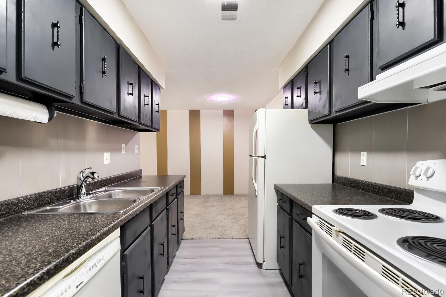 MLS Image #5 for 7755 e quincy avenue,denver, Colorado