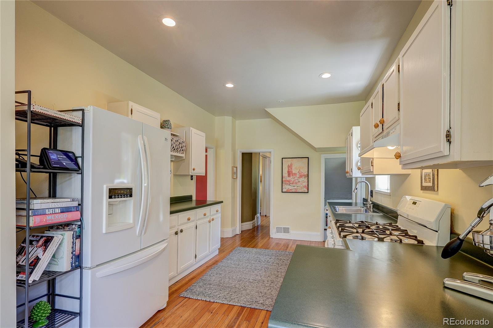 MLS Image #11 for 2091  holly ,denver, Colorado
