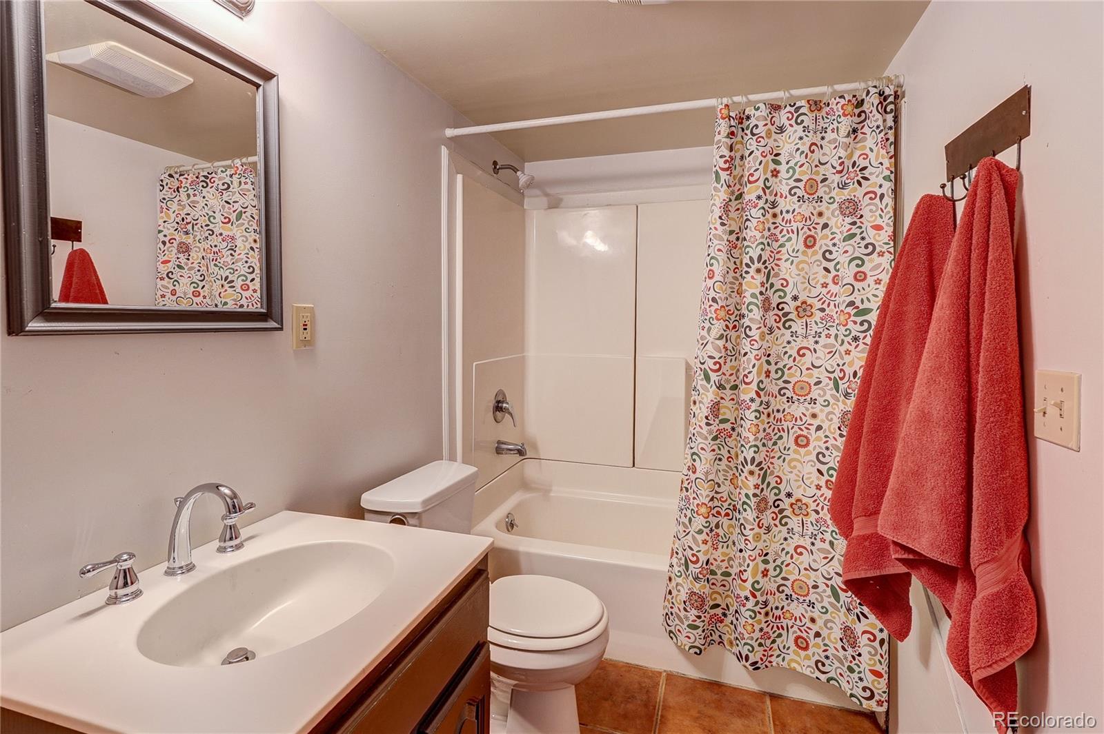 MLS Image #32 for 2091  holly ,denver, Colorado