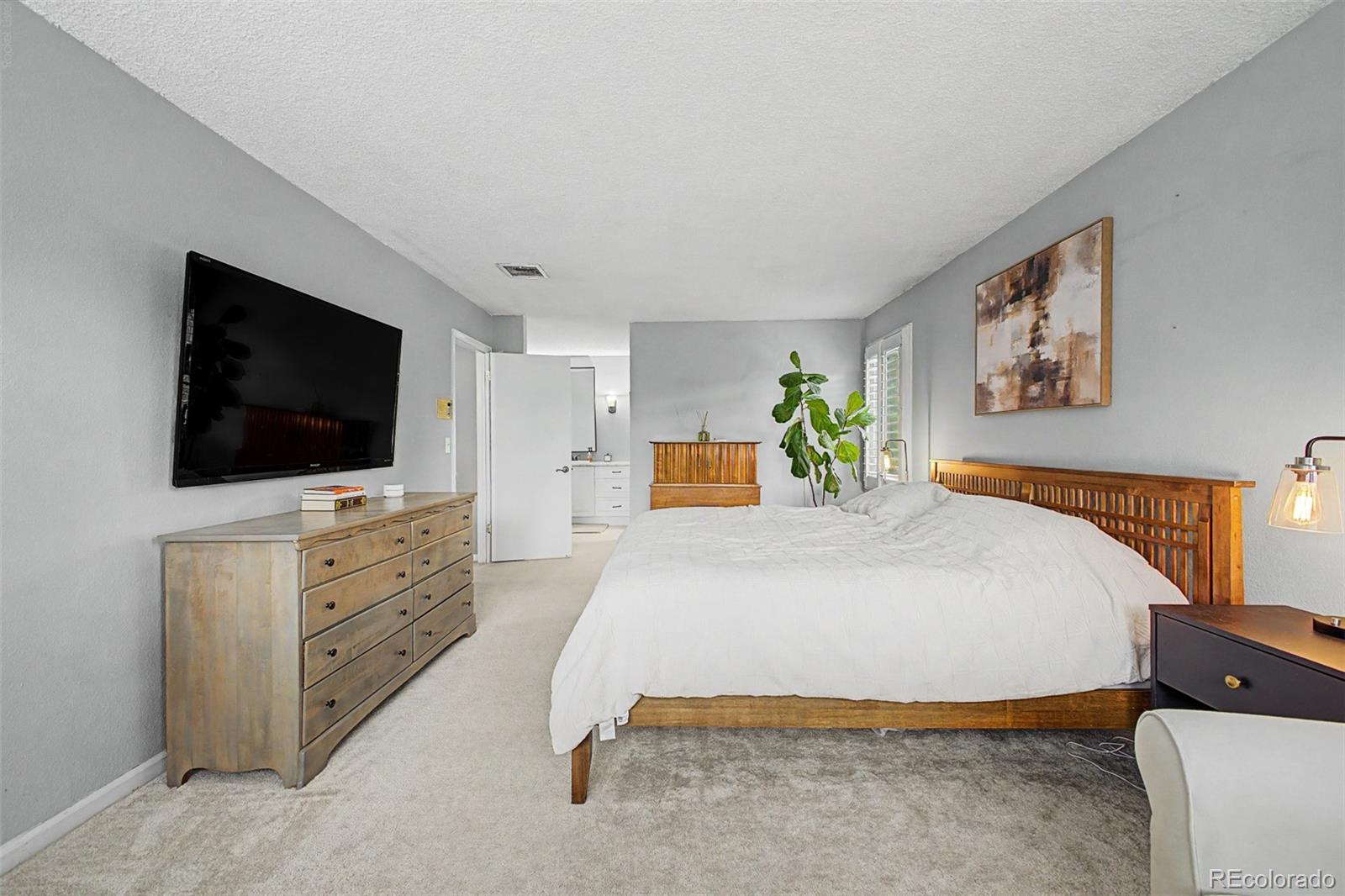 MLS Image #30 for 320  oswego court,aurora, Colorado