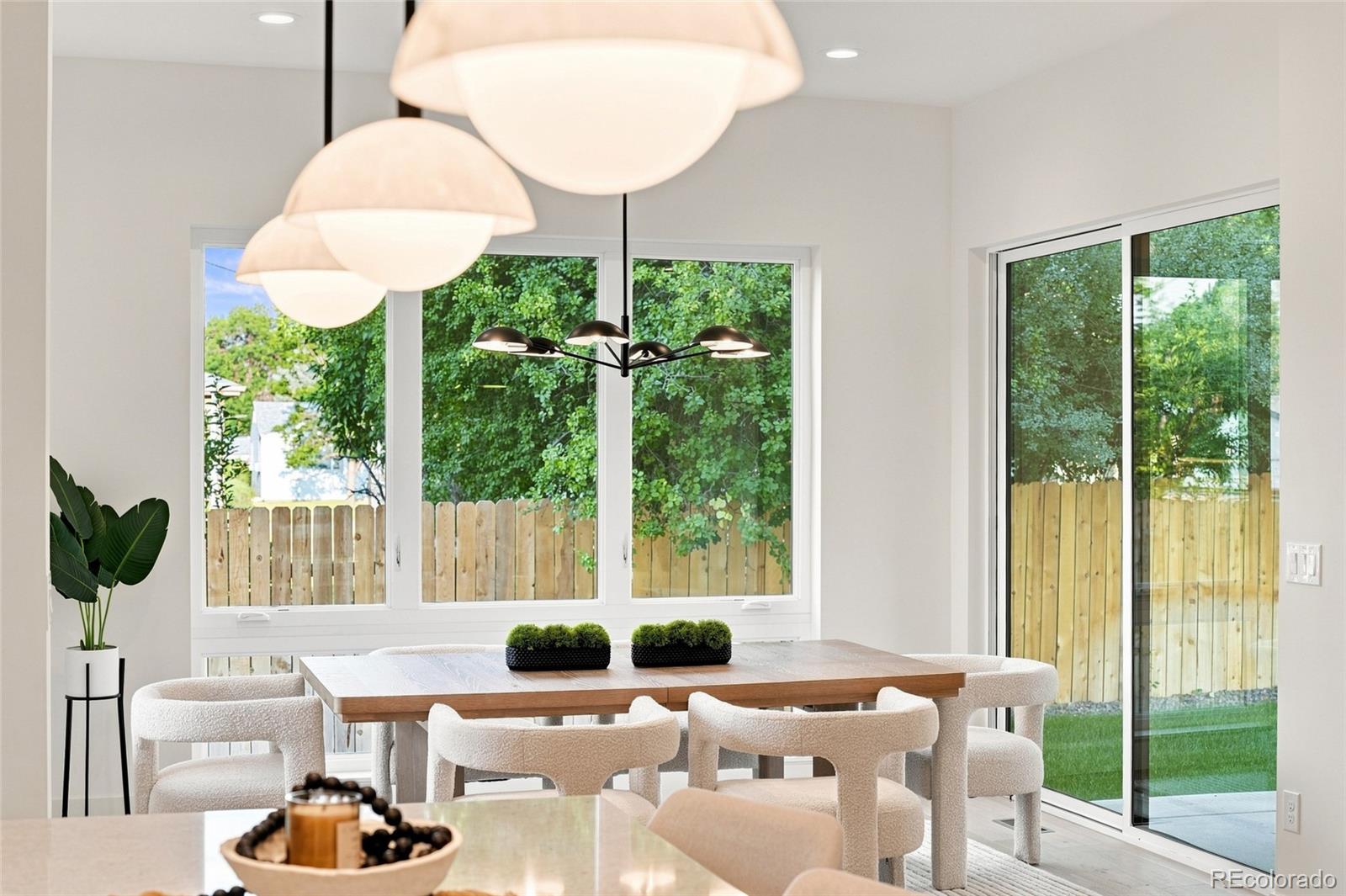 MLS Image #11 for 2934 s bellaire street,denver, Colorado