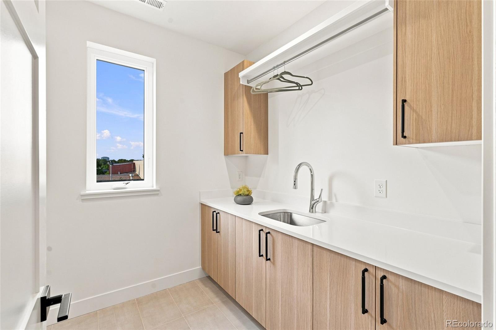 MLS Image #29 for 2934 s bellaire street,denver, Colorado