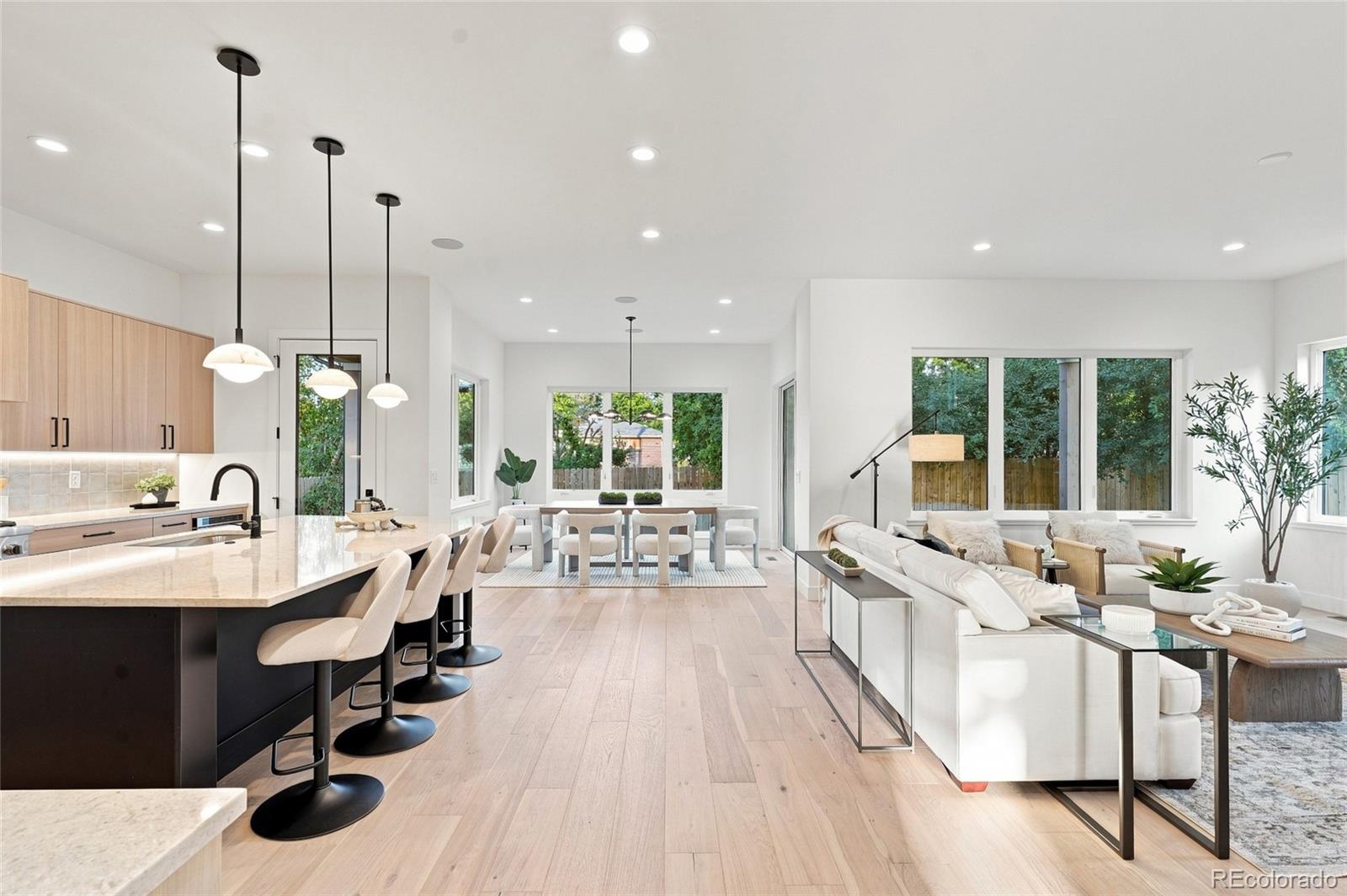 MLS Image #5 for 2934 s bellaire street,denver, Colorado