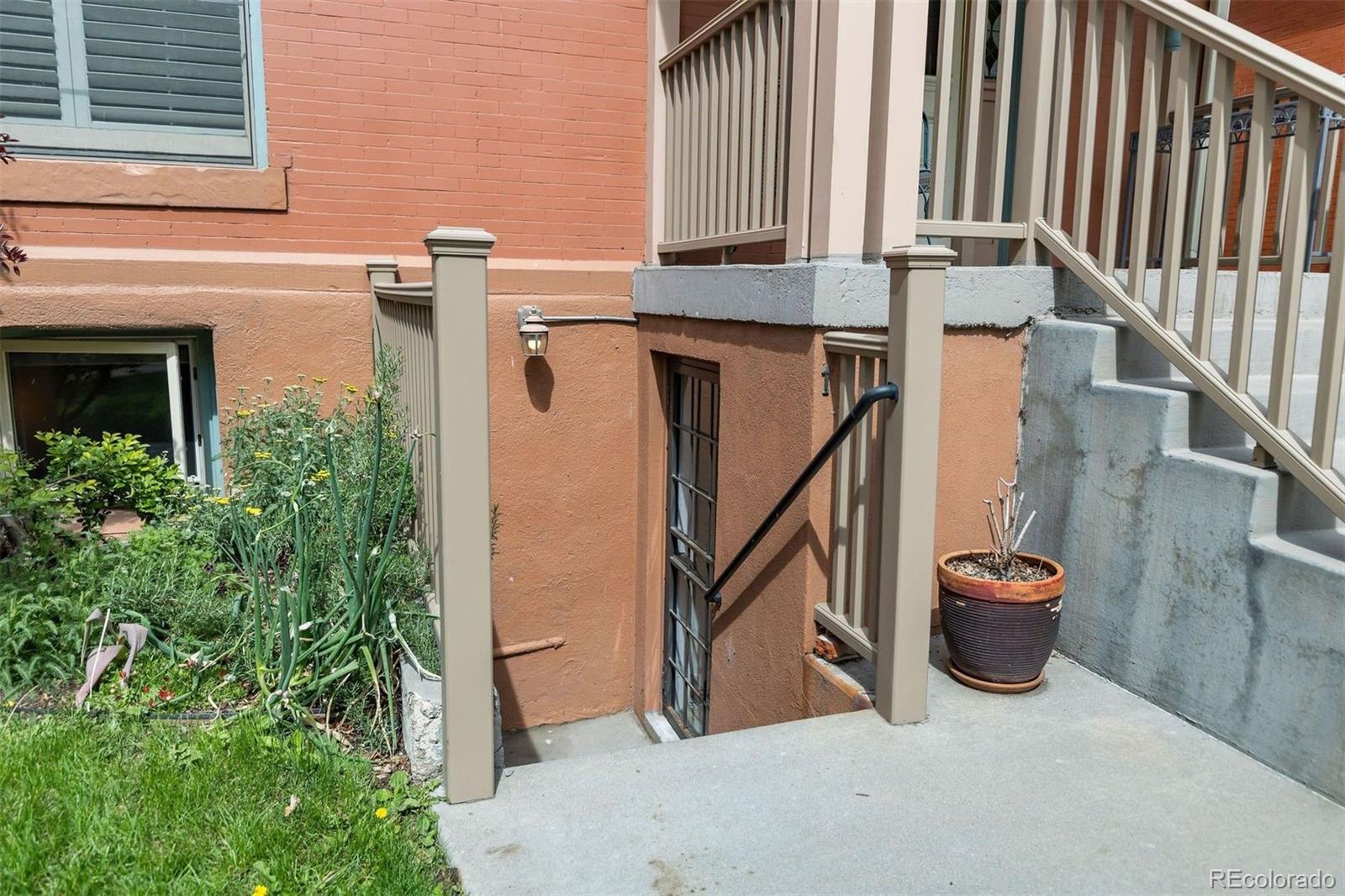 MLS Image #30 for 1101  gaylord street,denver, Colorado