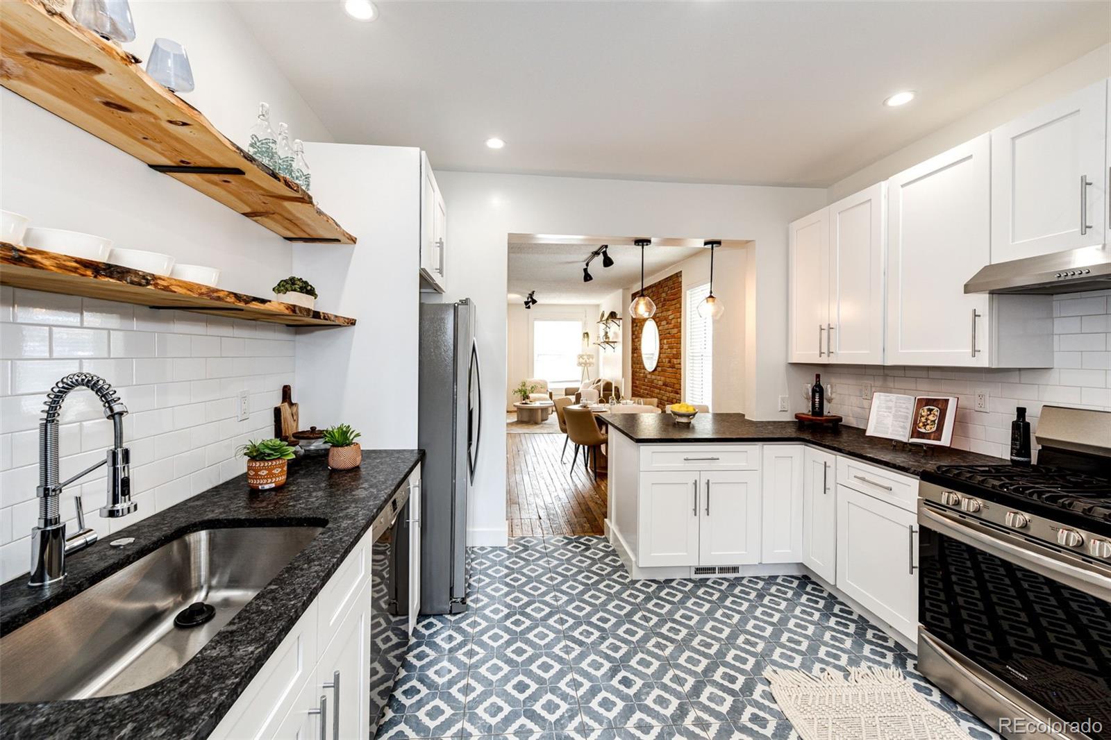 MLS Image #10 for 121 e 8th avenue,denver, Colorado