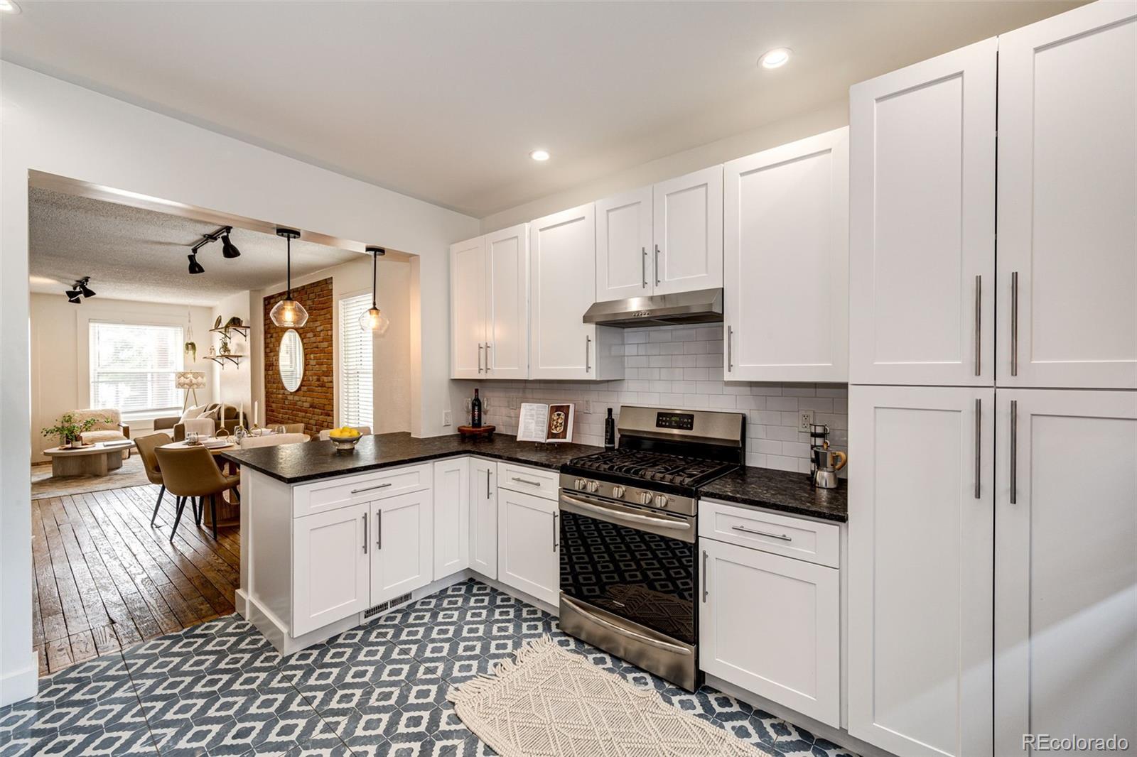 MLS Image #12 for 121 e 8th avenue,denver, Colorado