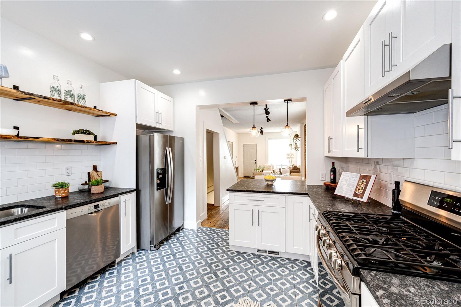MLS Image #9 for 121 e 8th avenue,denver, Colorado