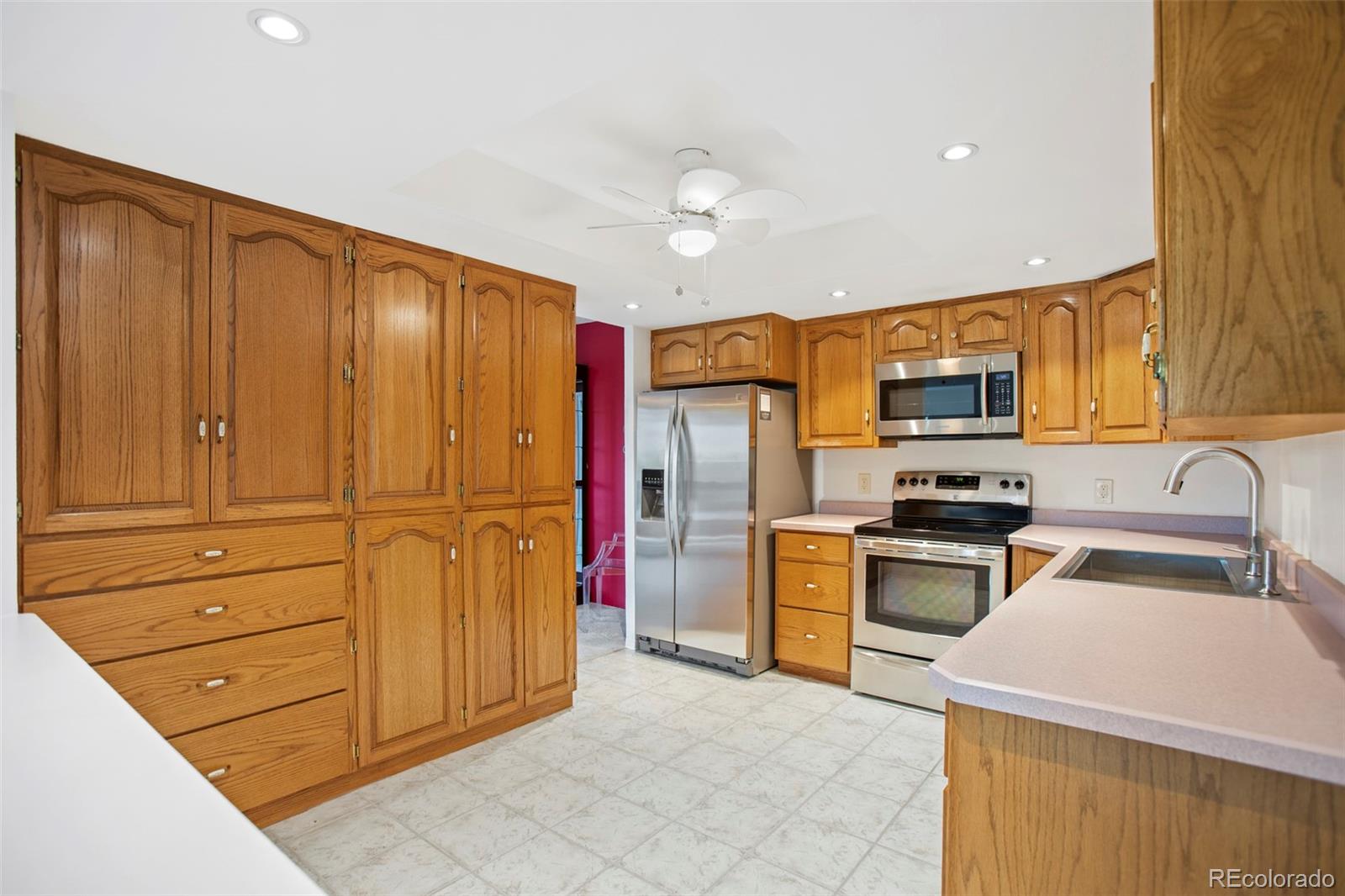 MLS Image #12 for 14050 e linvale place,aurora, Colorado