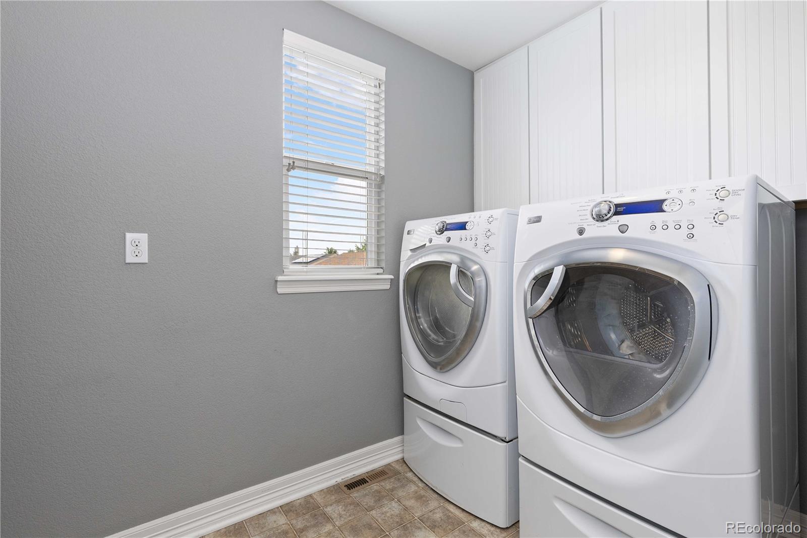 MLS Image #26 for 5290  raritan way,denver, Colorado