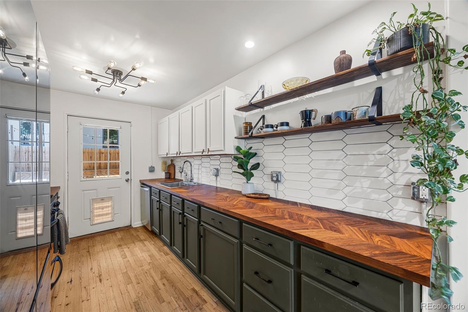 MLS Image #14 for 2801  xavier street,denver, Colorado