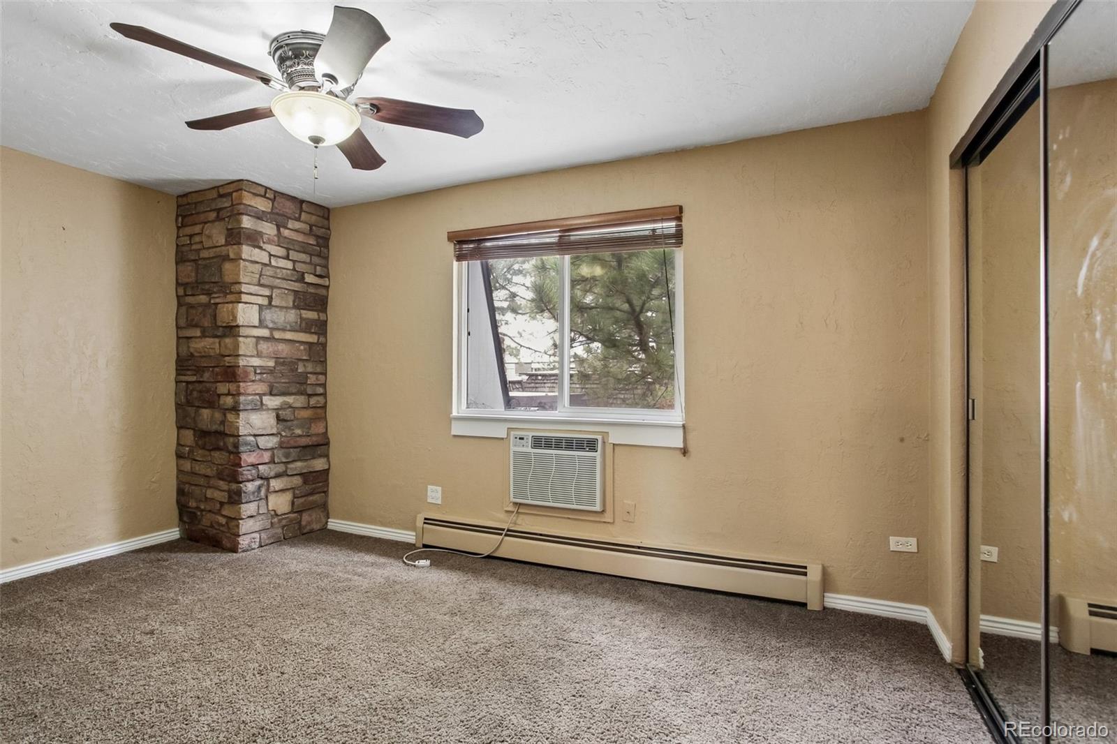 MLS Image #10 for 2190 s holly street,denver, Colorado