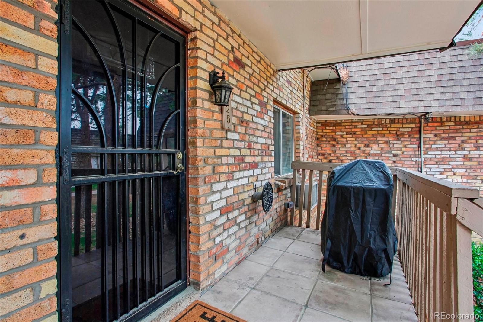 MLS Image #17 for 2190 s holly street,denver, Colorado