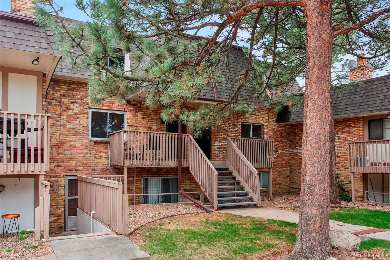 MLS Image #18 for 2190 s holly street,denver, Colorado