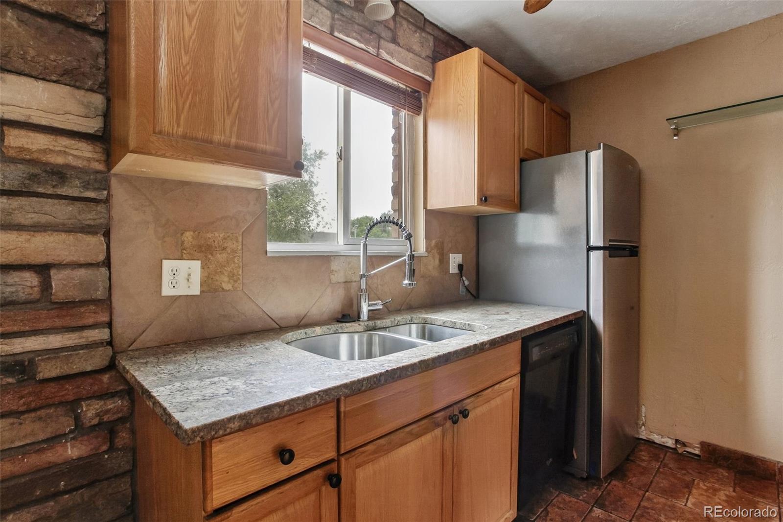 MLS Image #7 for 2190 s holly street,denver, Colorado