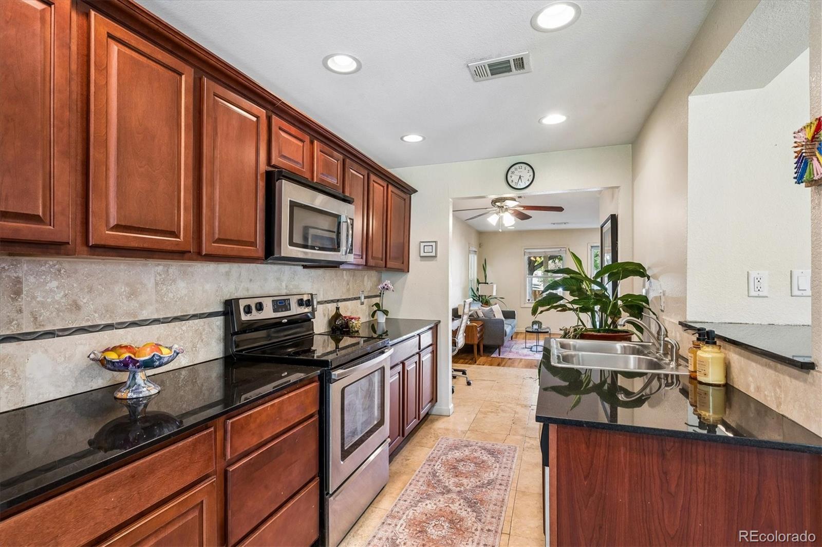 MLS Image #9 for 3148 s lincoln street,englewood, Colorado
