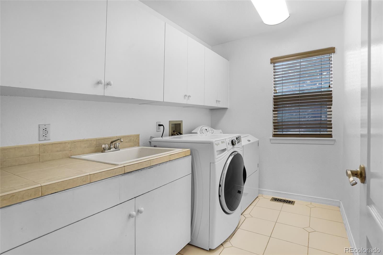 MLS Image #14 for 8691 e hawaii drive,denver, Colorado