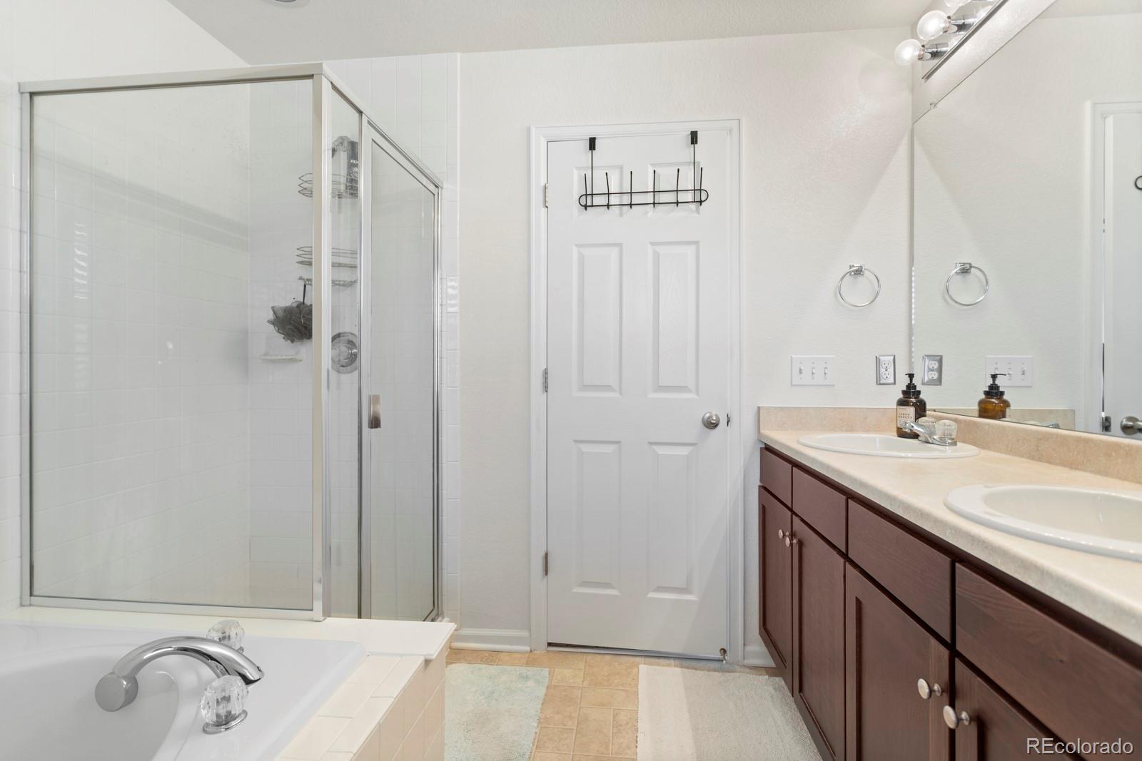 MLS Image #23 for 22264 e kenyon place,aurora, Colorado