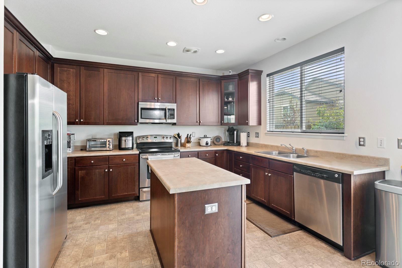 MLS Image #7 for 22264 e kenyon place,aurora, Colorado