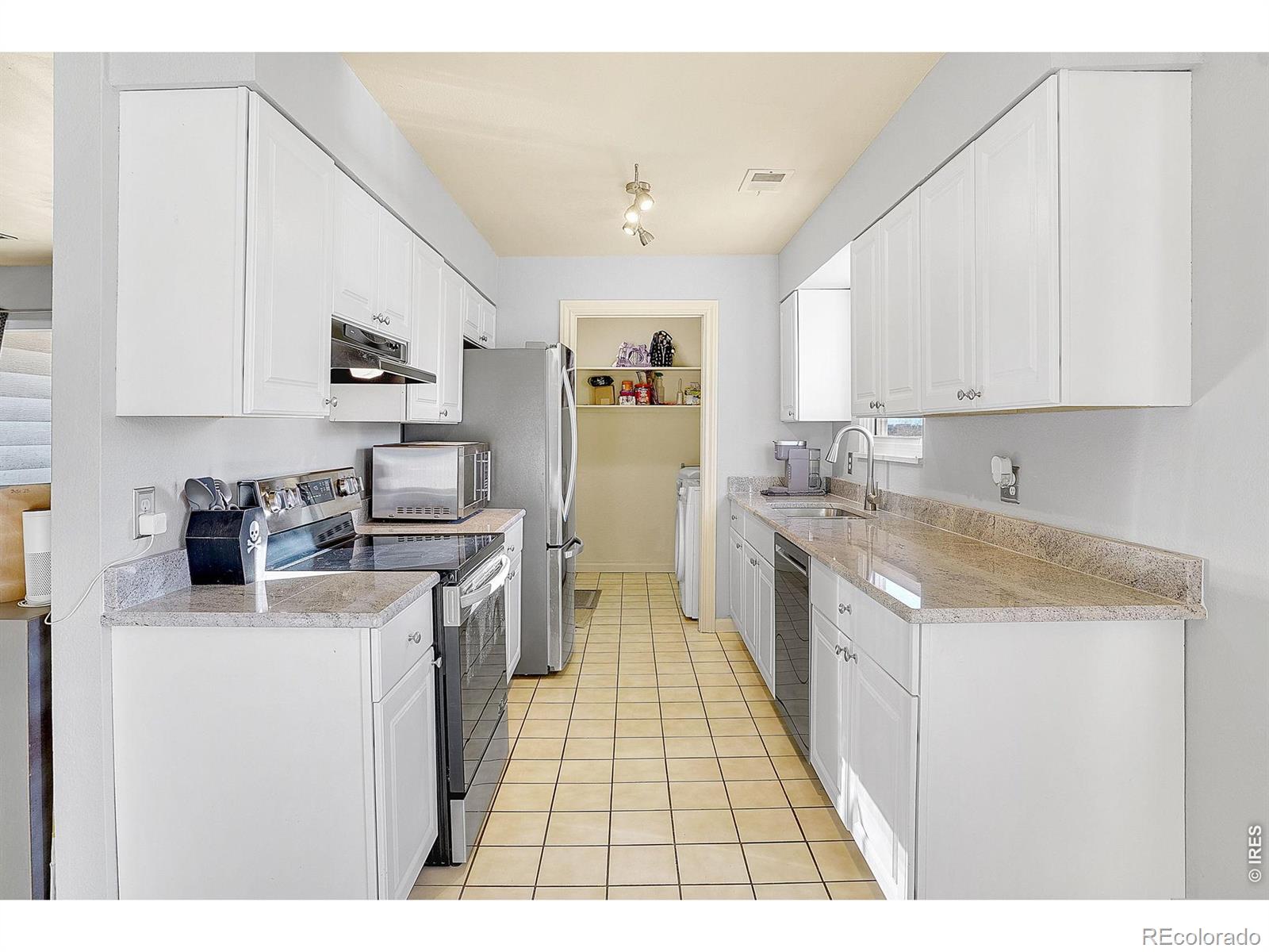 MLS Image #12 for 9848  appletree place,thornton, Colorado