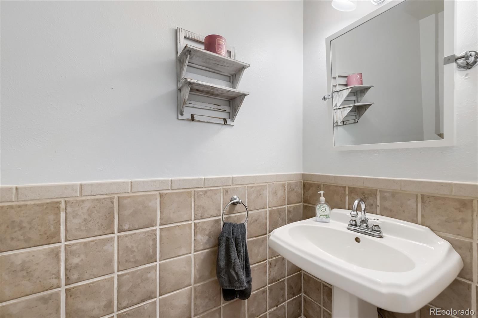 MLS Image #14 for 1064  fairway court,boulder, Colorado