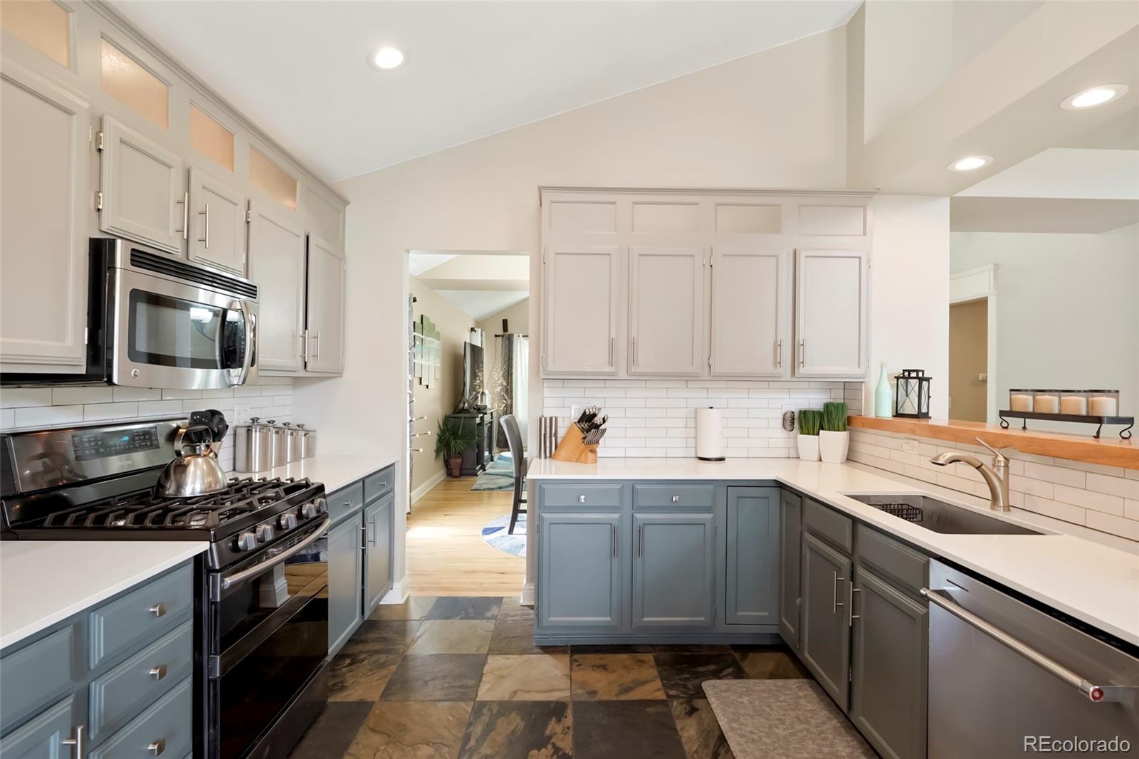 MLS Image #12 for 8107 w morraine drive,littleton, Colorado