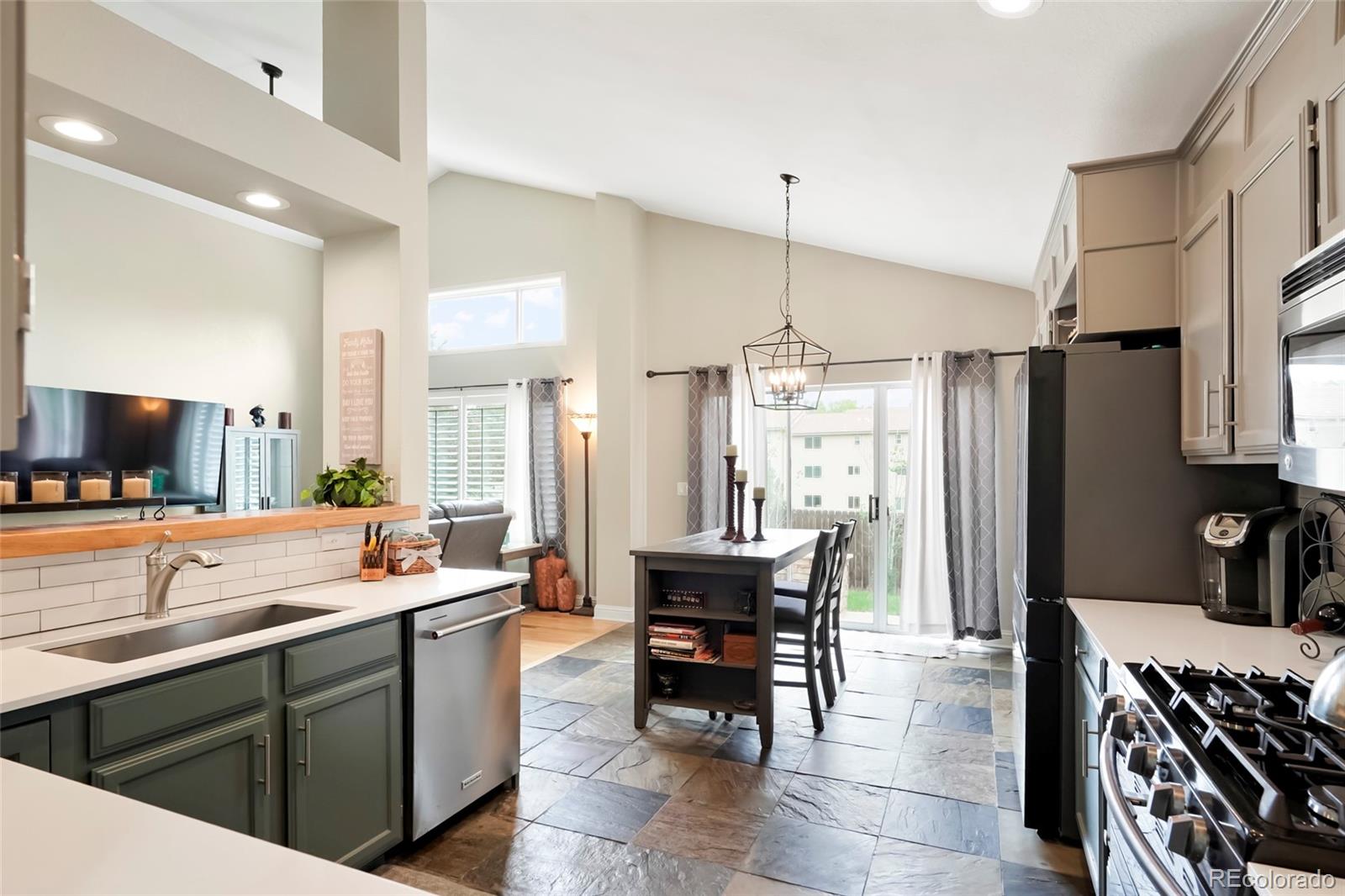 MLS Image #13 for 8107 w morraine drive,littleton, Colorado