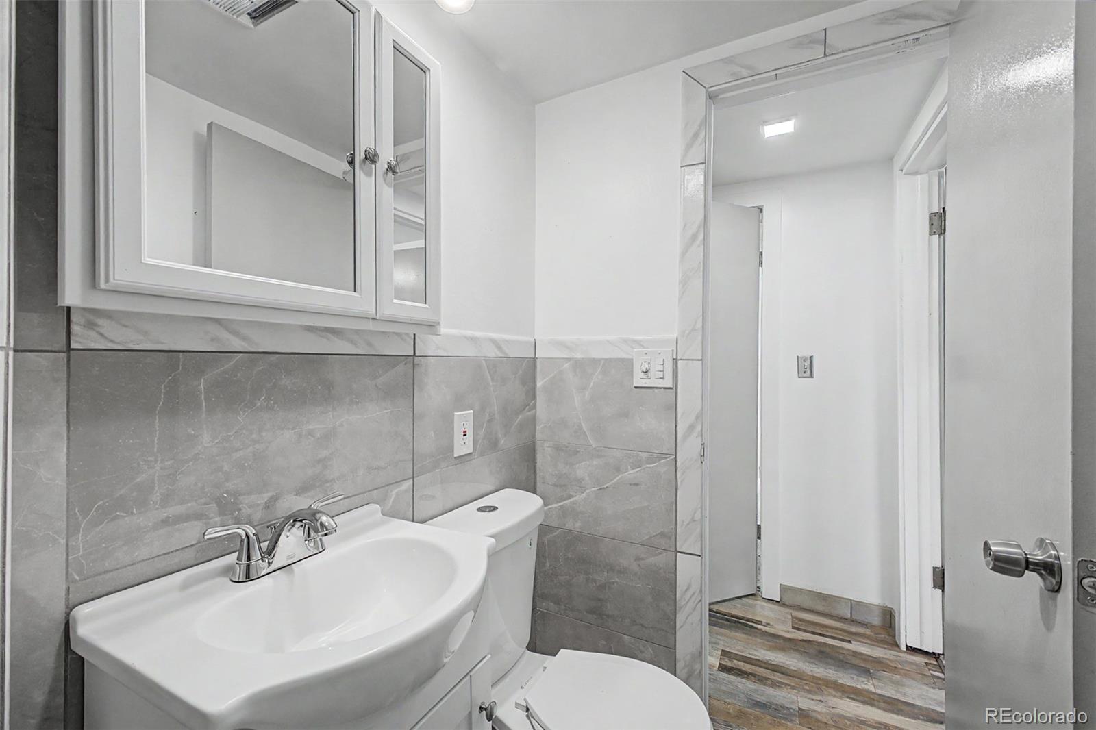 MLS Image #23 for 35 s meade street,denver, Colorado