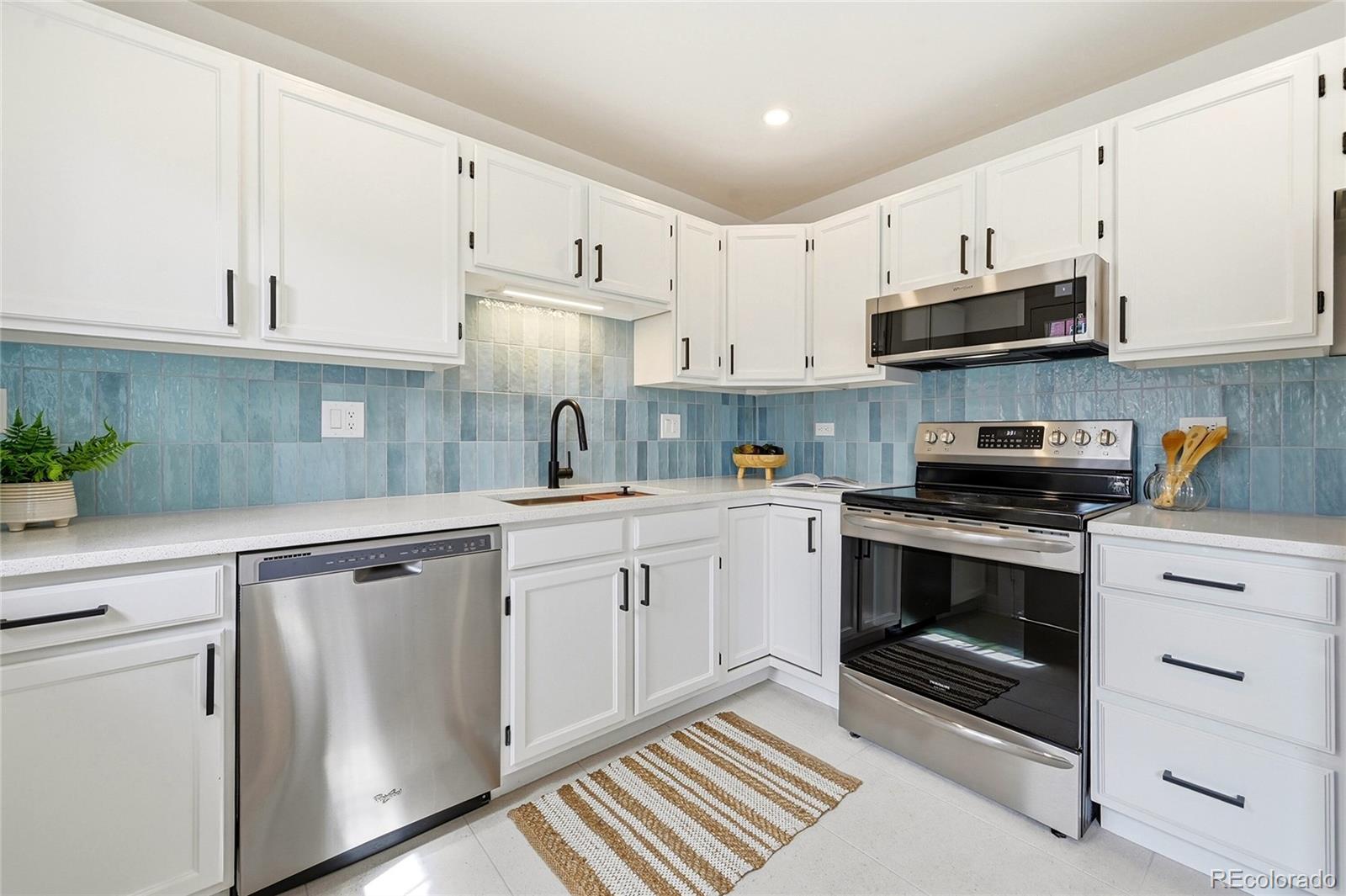 MLS Image #11 for 5180 e asbury avenue,denver, Colorado