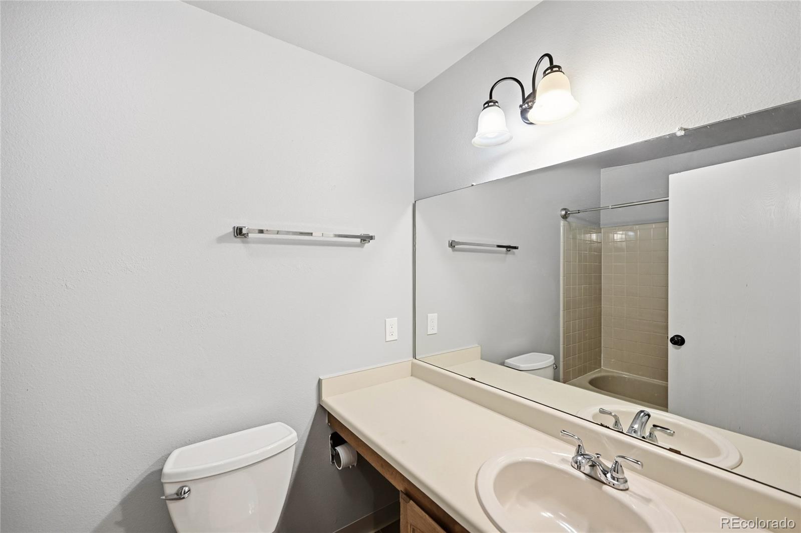 MLS Image #12 for 14438 e 1st drive,aurora, Colorado