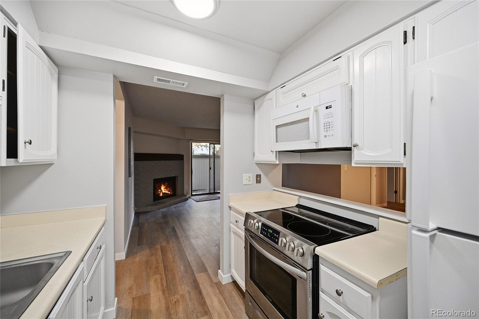 MLS Image #5 for 14438 e 1st drive,aurora, Colorado