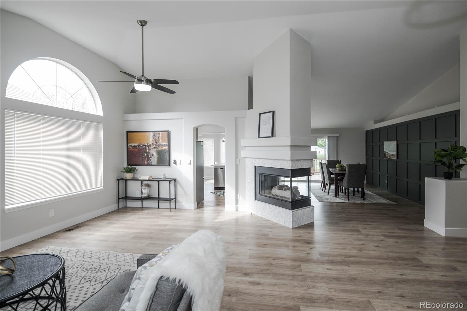 MLS Image #2 for 3036  white oak lane,littleton, Colorado