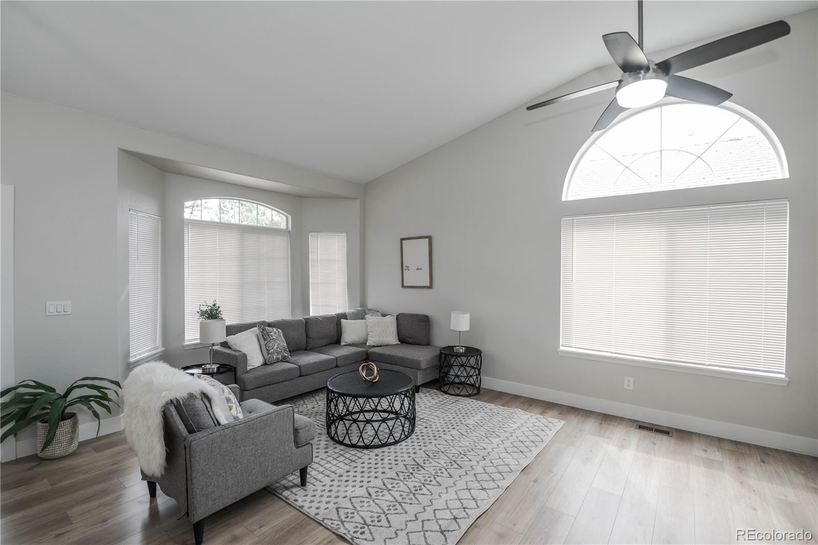 MLS Image #3 for 3036  white oak lane,littleton, Colorado