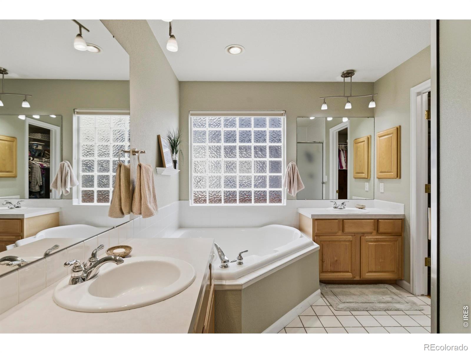 MLS Image #21 for 633  gilgalad way,fort collins, Colorado