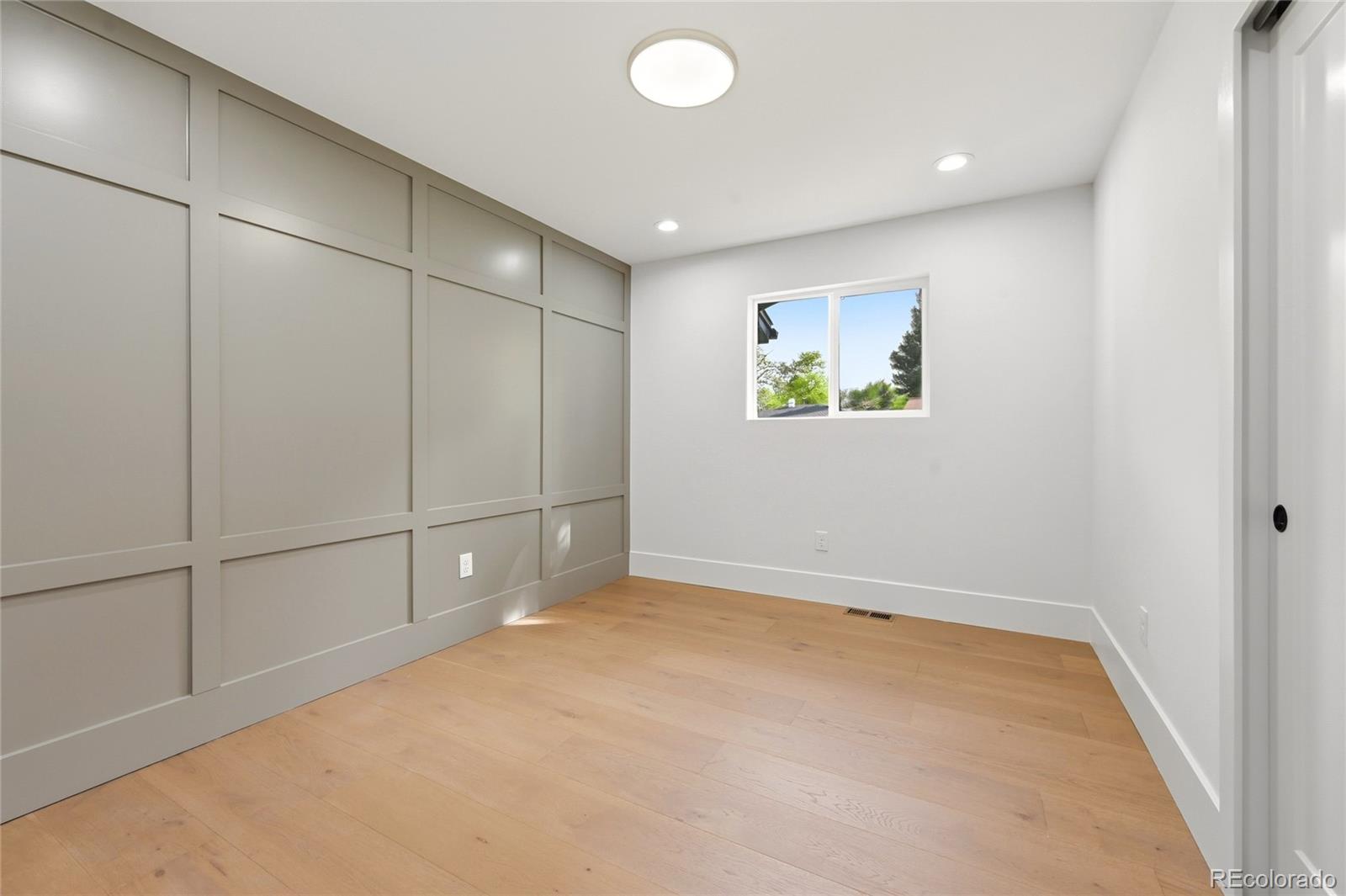 MLS Image #13 for 2466 s krameria street,denver, Colorado