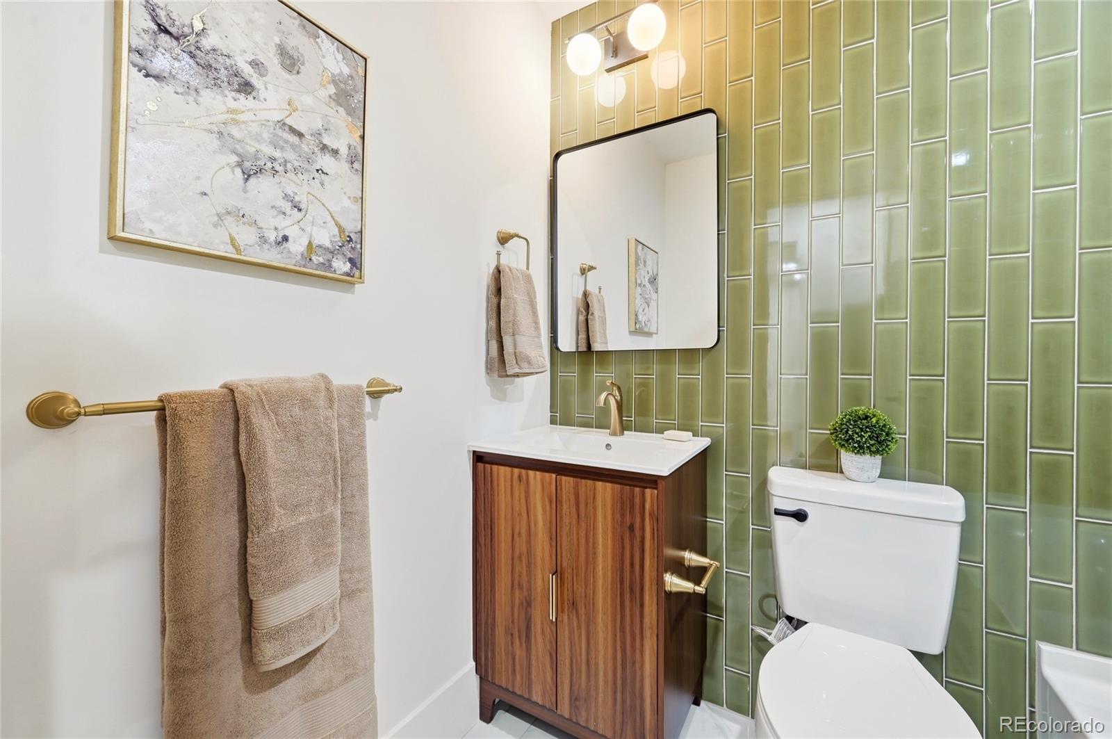 MLS Image #15 for 2466 s krameria street,denver, Colorado