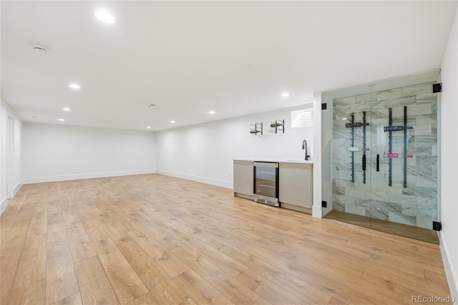 MLS Image #19 for 2466 s krameria street,denver, Colorado