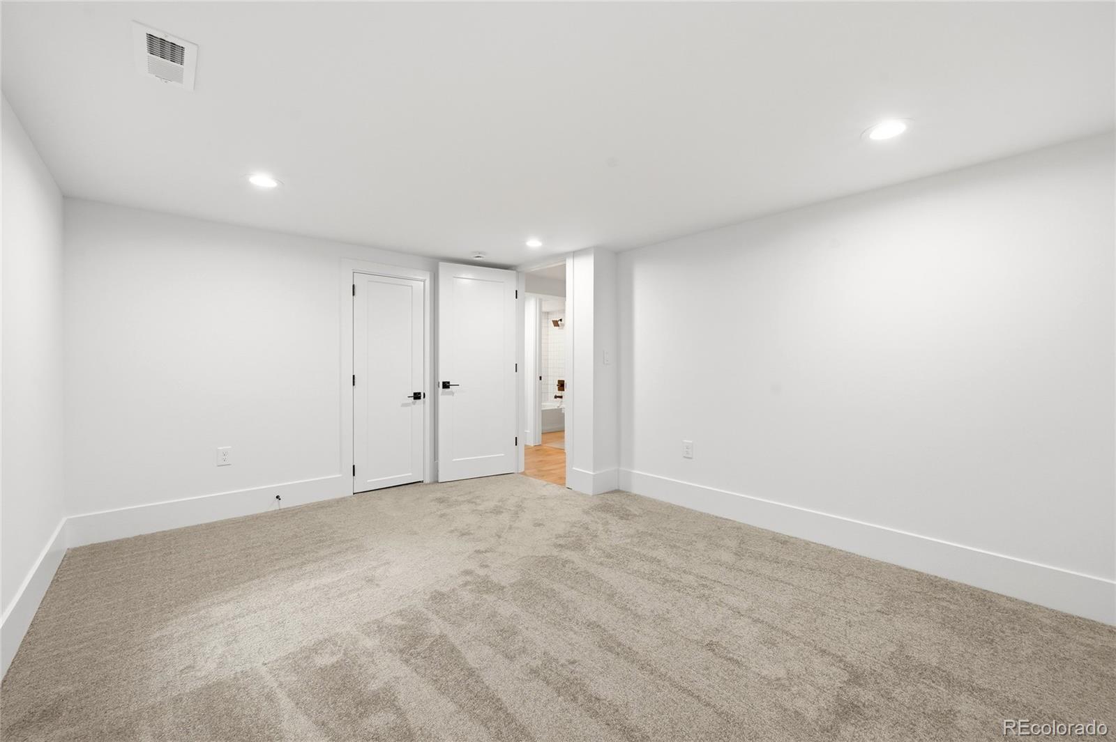 MLS Image #20 for 2466 s krameria street,denver, Colorado