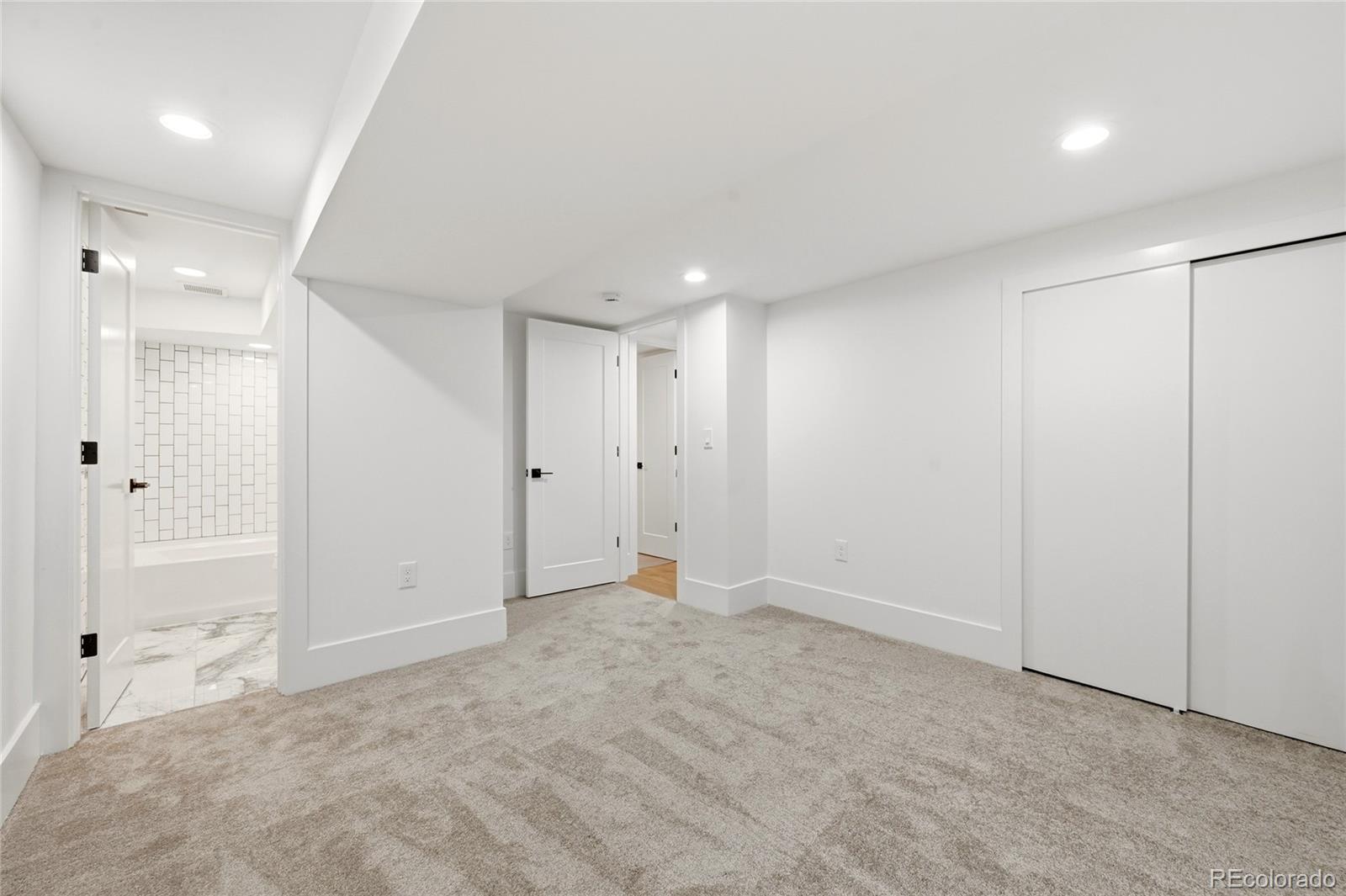 MLS Image #21 for 2466 s krameria street,denver, Colorado