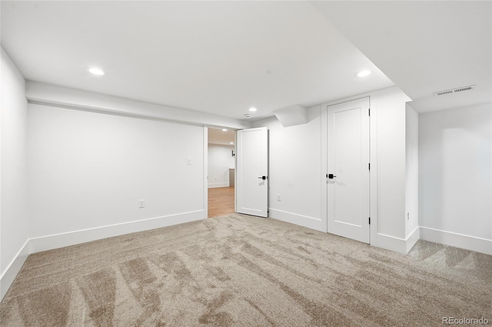 MLS Image #23 for 2466 s krameria street,denver, Colorado