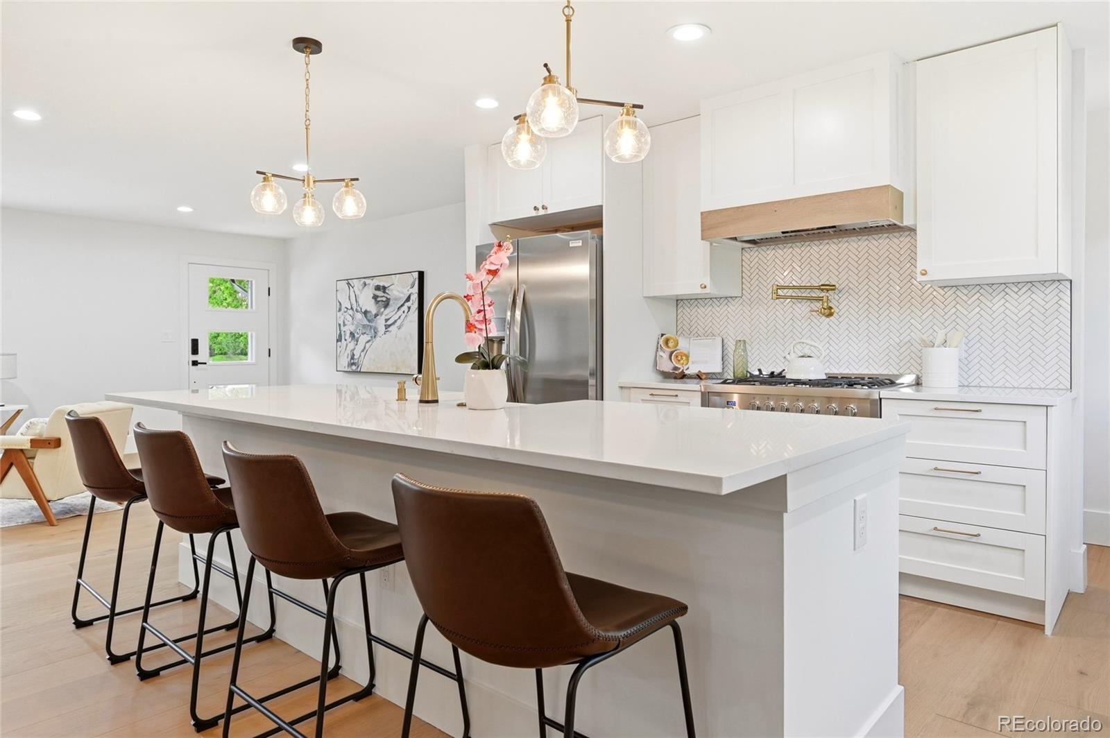 MLS Image #4 for 2466 s krameria street,denver, Colorado