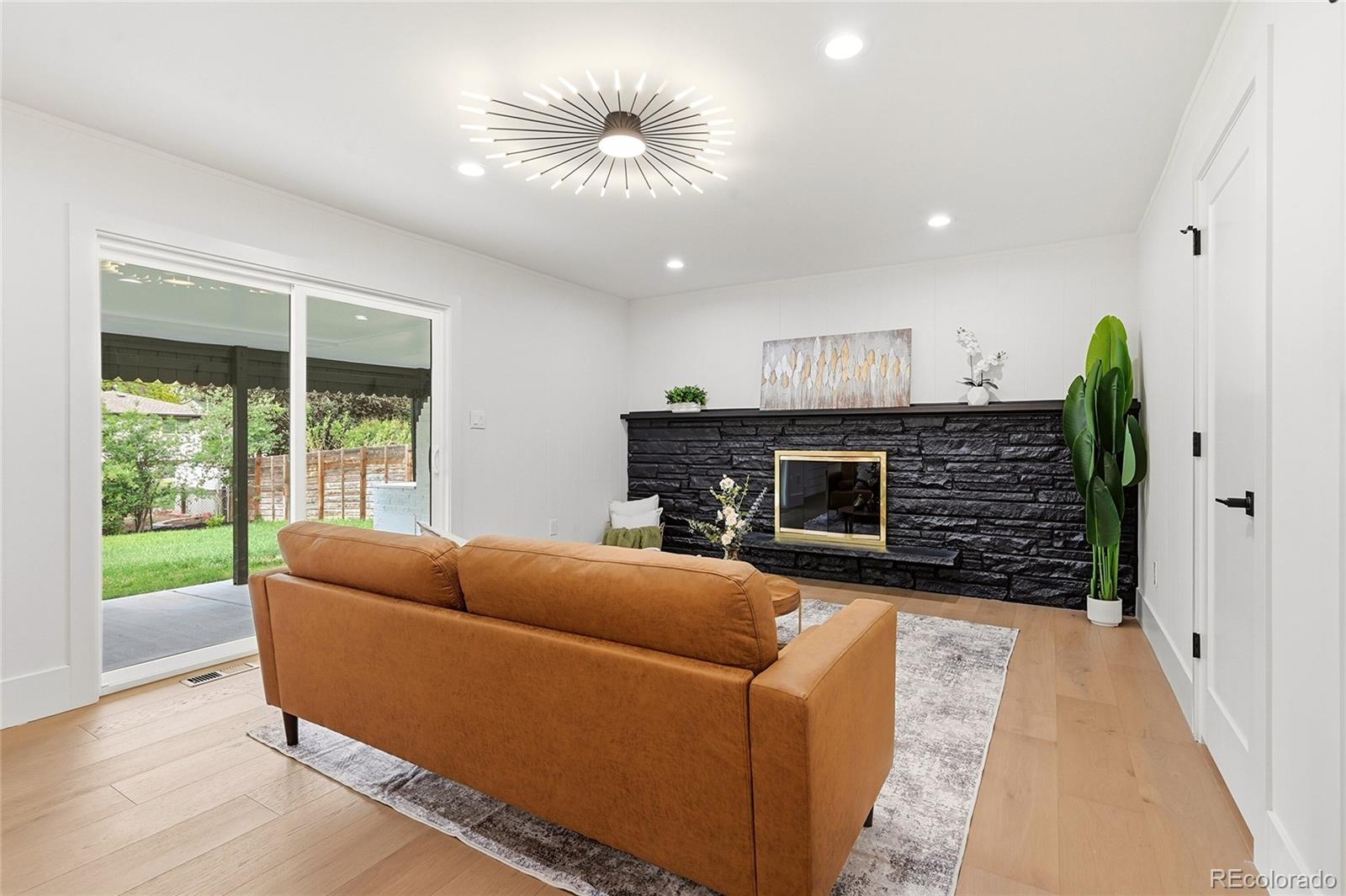 MLS Image #9 for 2466 s krameria street,denver, Colorado