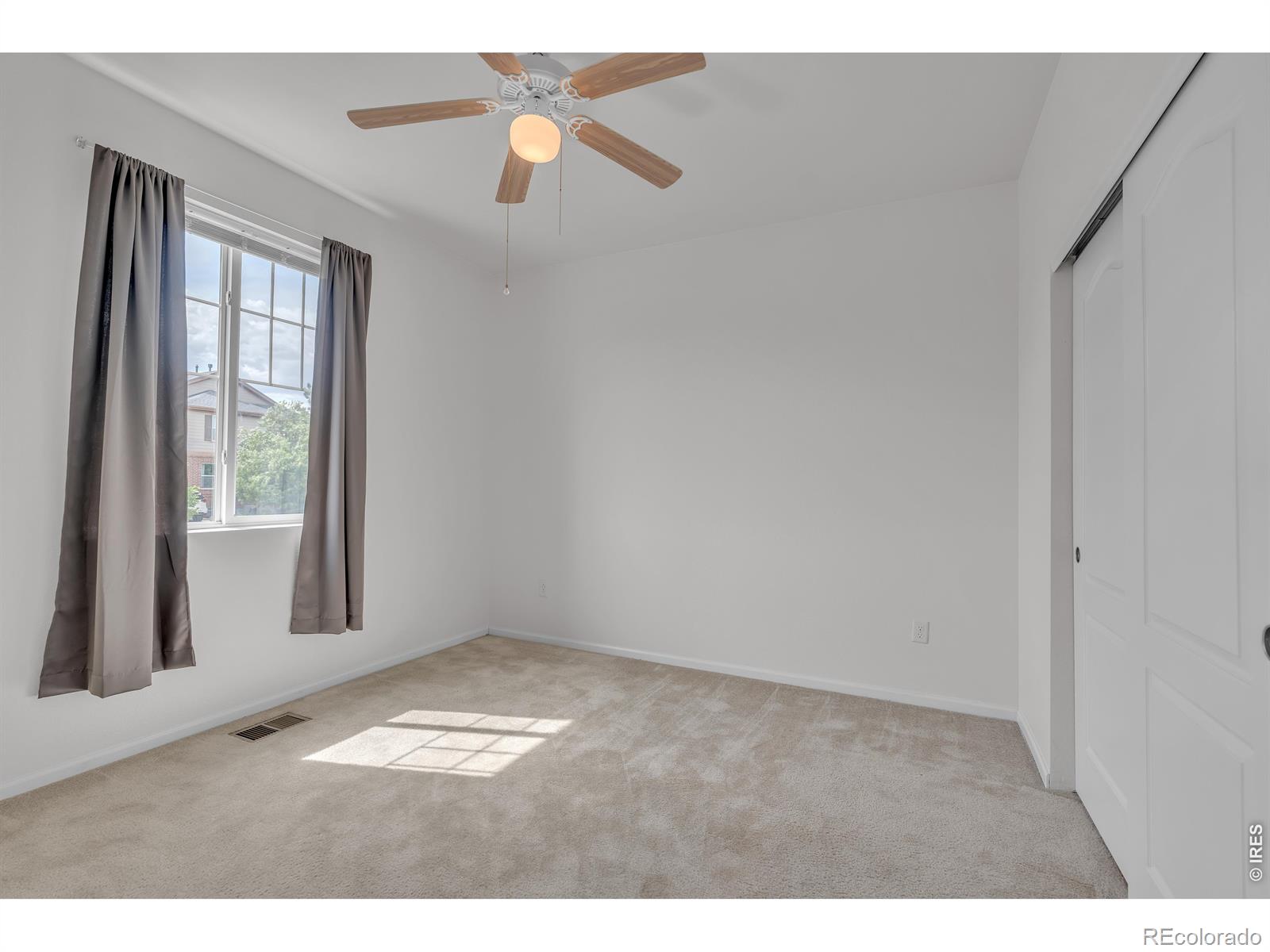 MLS Image #18 for 25447 e 4th avenue,aurora, Colorado
