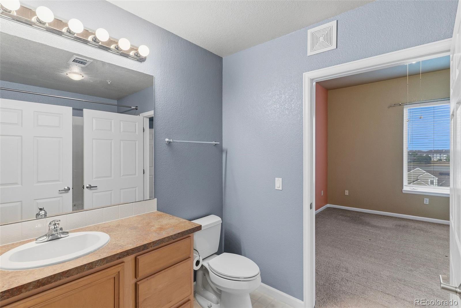 MLS Image #14 for 15475  andrews drive 412,denver, Colorado