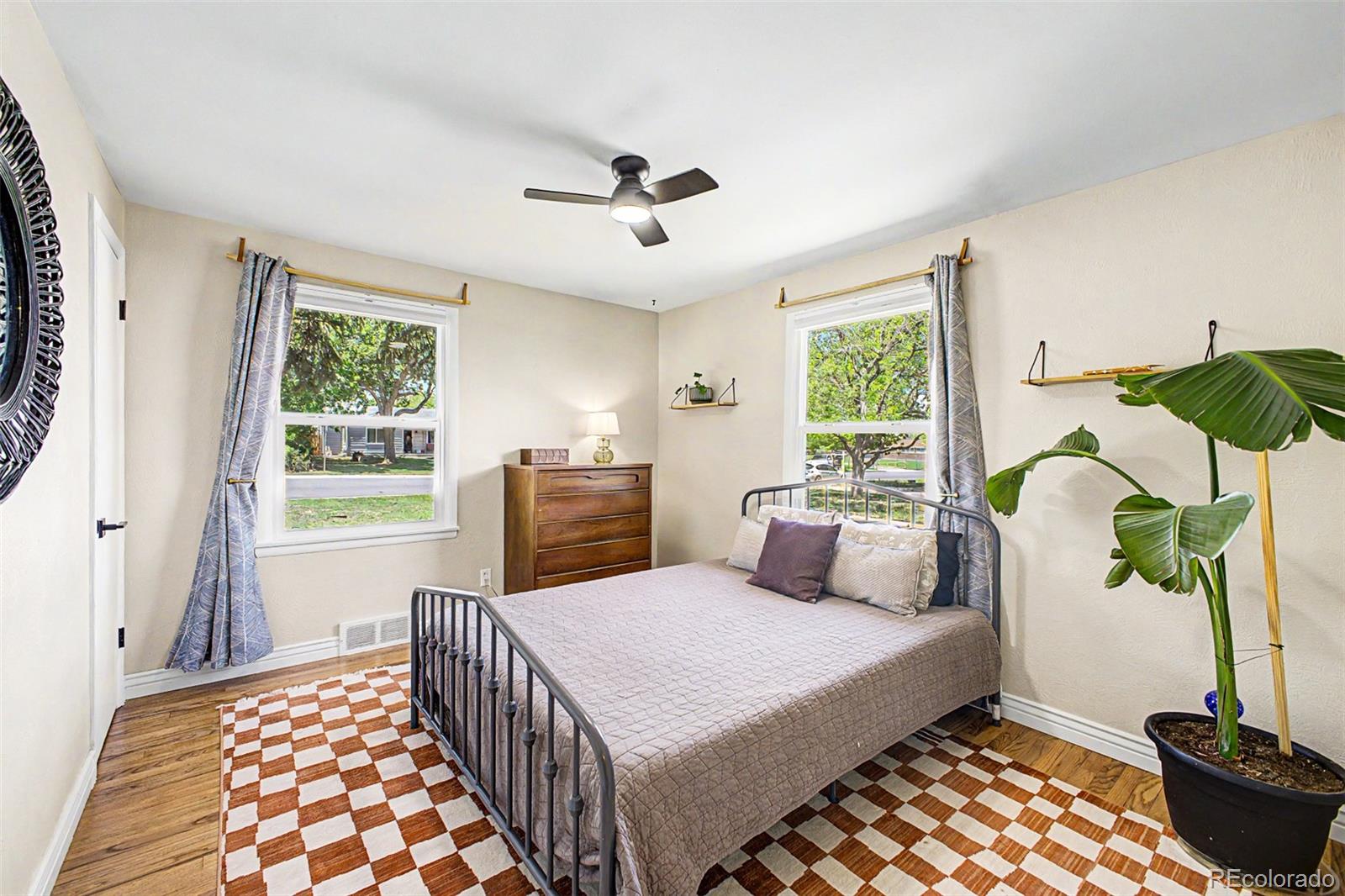 MLS Image #17 for 2758 s irving street,denver, Colorado